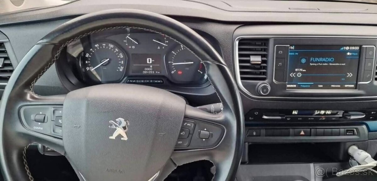 Peugeot Traveller - 2