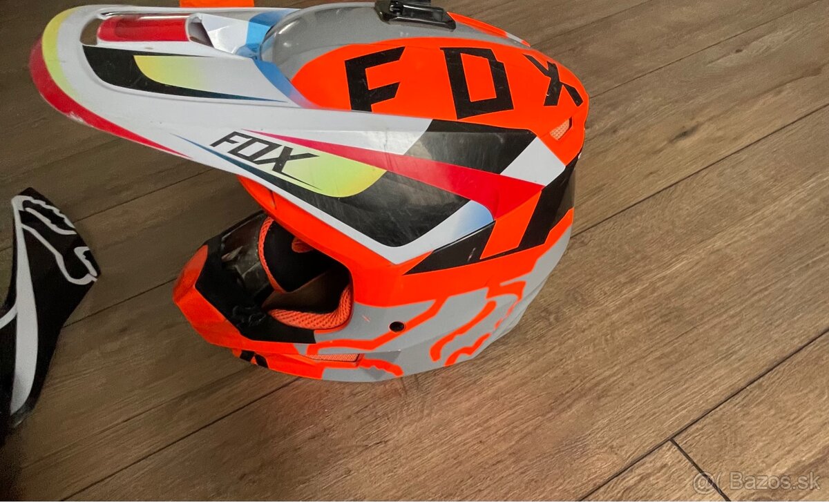 predám motocrossovú prilbu - 2