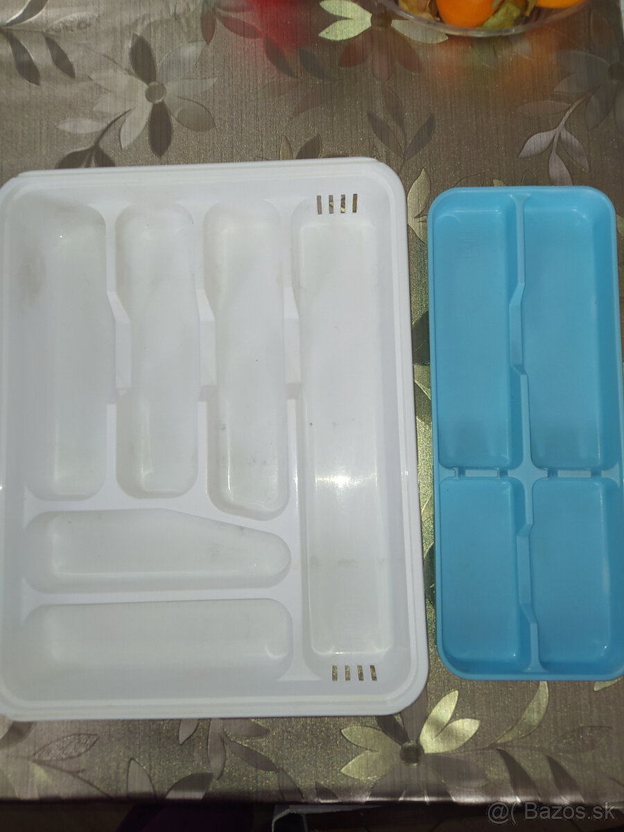 Príbornik dvojposchodový - 2