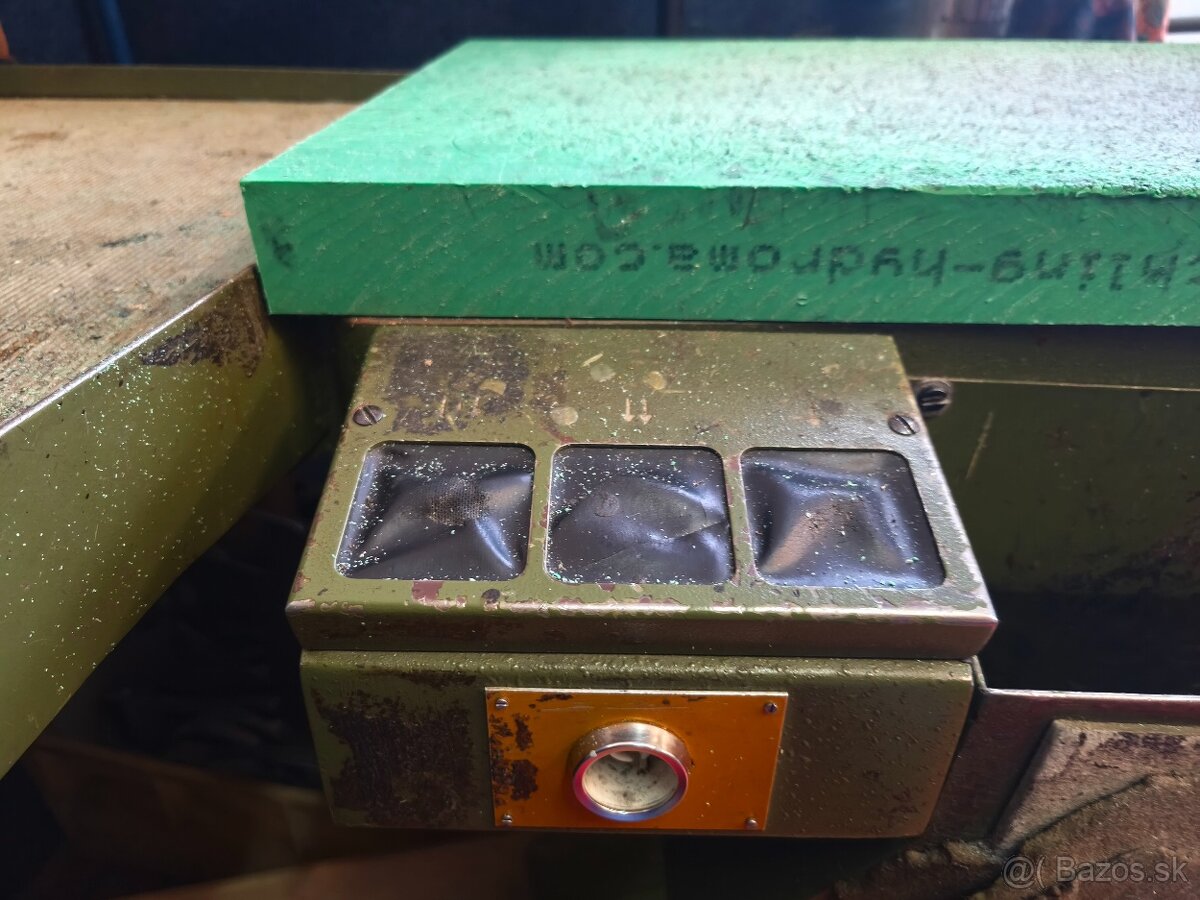 Vysekavaci stroj - 2