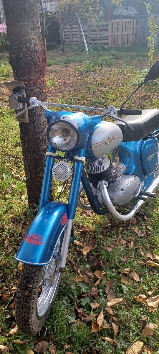 Jawa 250-kyvačka - 2