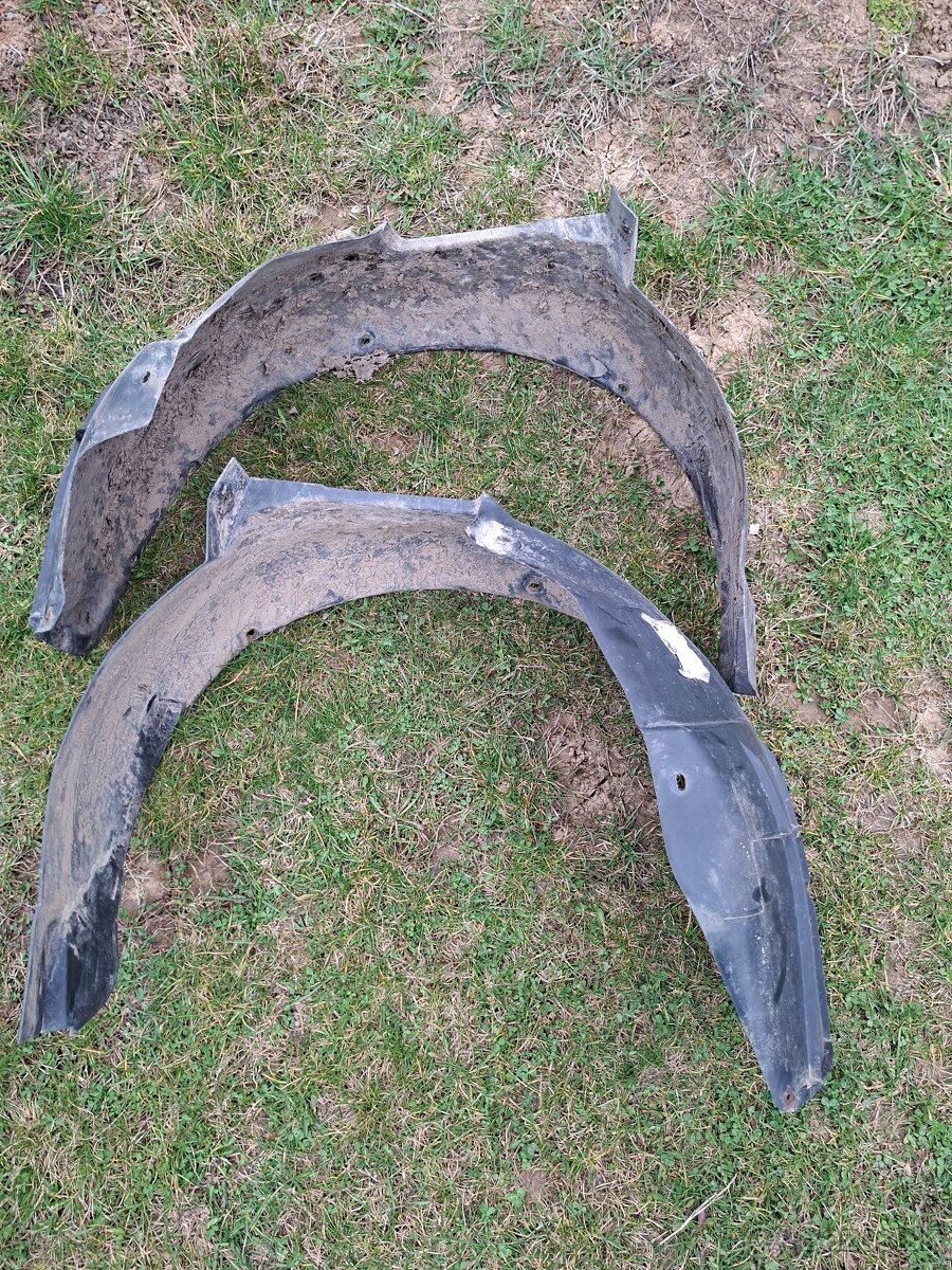 podblatniky Skoda Octavia 1 - 2