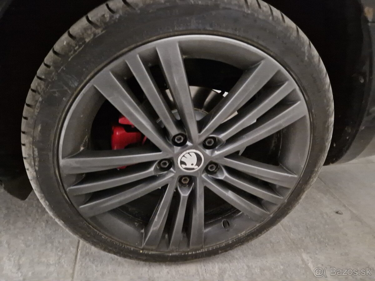 5x112 r18, Škoda Superb 2, Trinity - 2