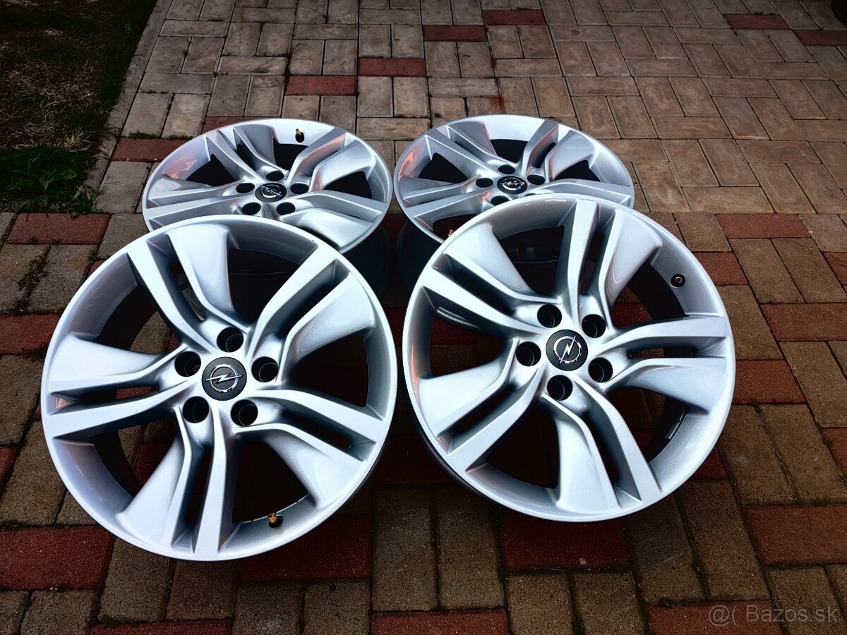 Opel, Corsa, Meriva 5x110 R17 - 2