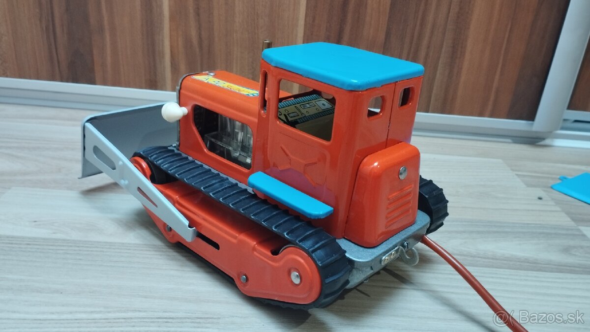 Buldozér Tapo Super Tatrasmalt - 2