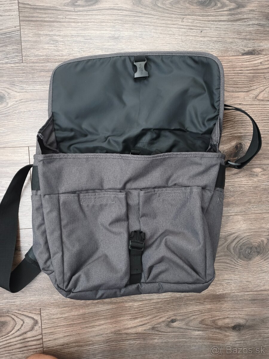 Eastpak taška na notebook - 2