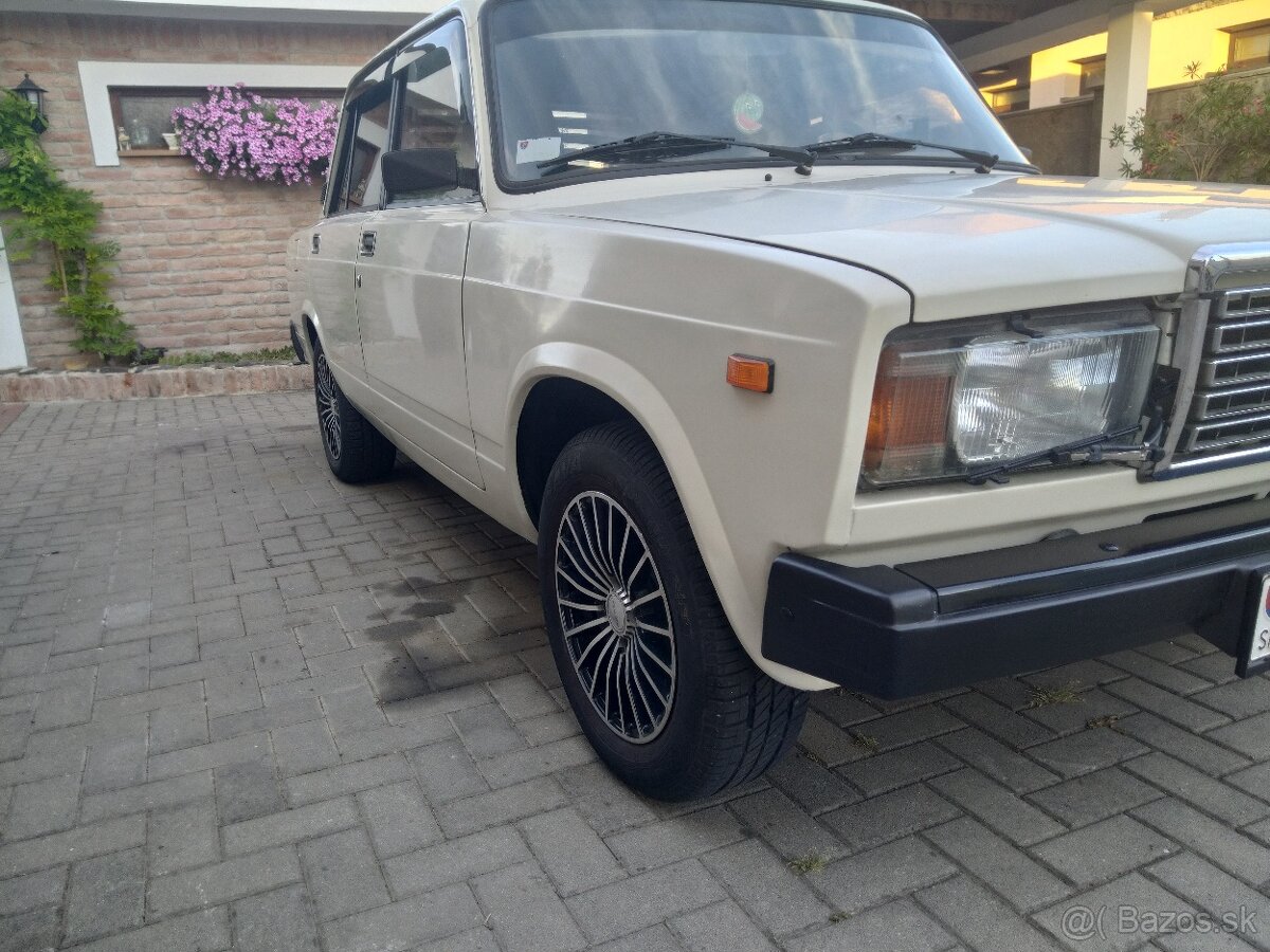 Lada 2107 - 2