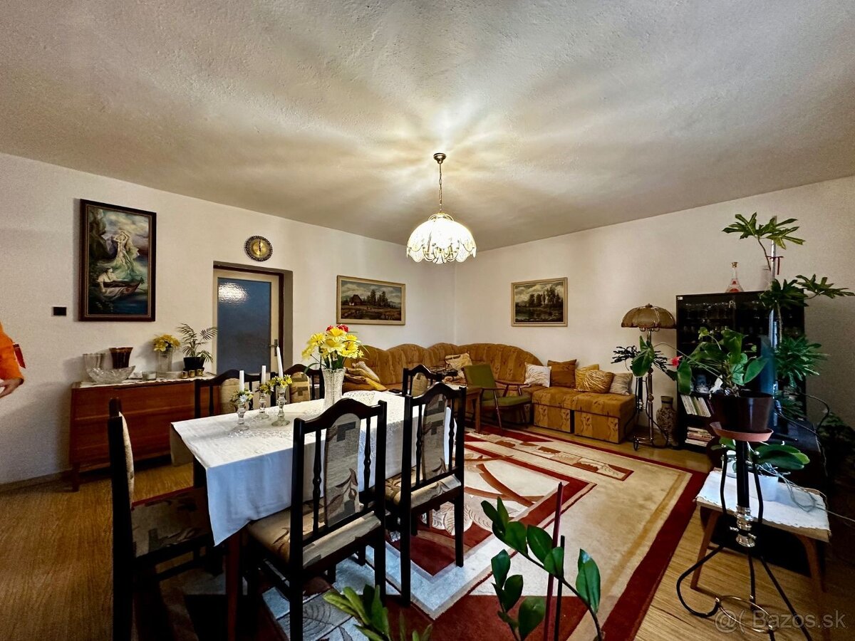 NOVÁ CENA KOŠICE - KRÁSNA - VÝBORNÁ LOKALITA - DVOJGENERAČN - 2