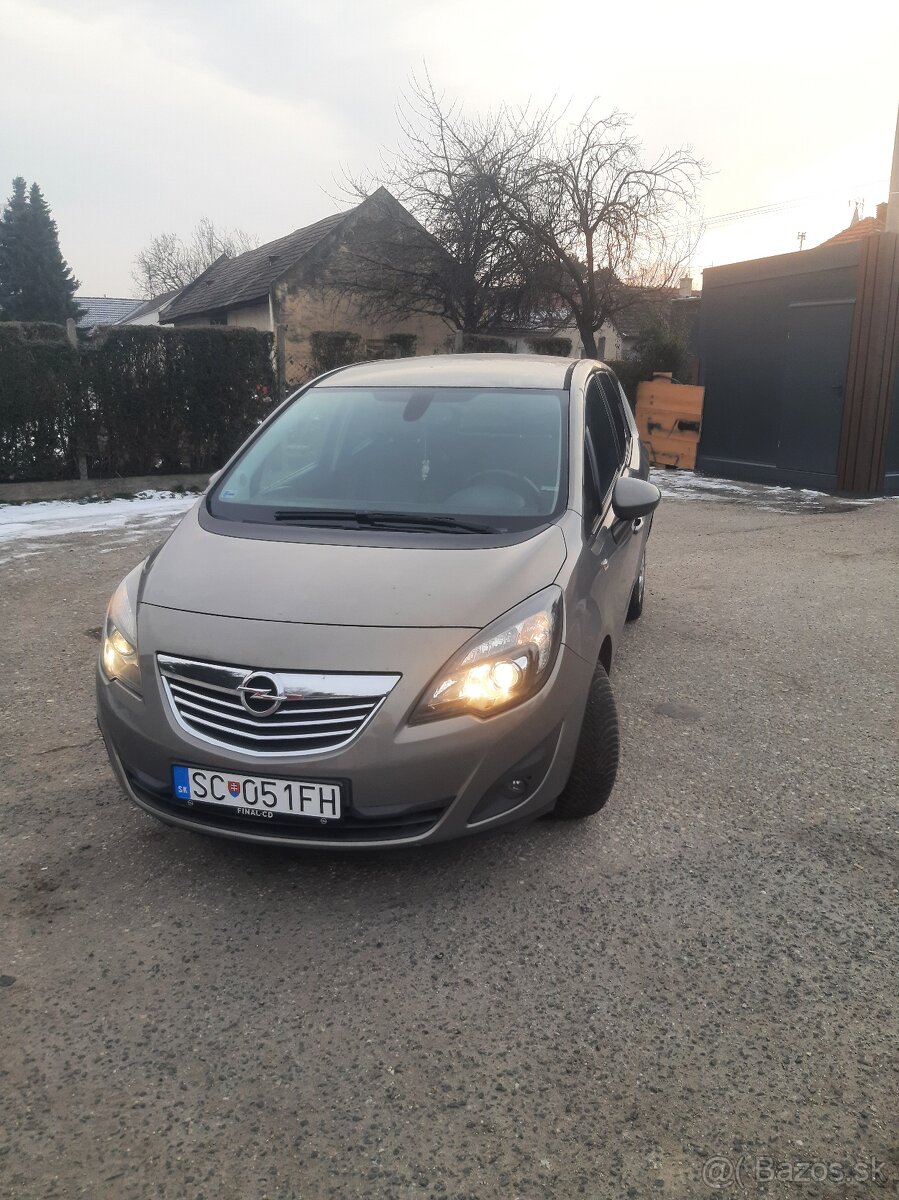 Opel Meriva b 2010 - 2