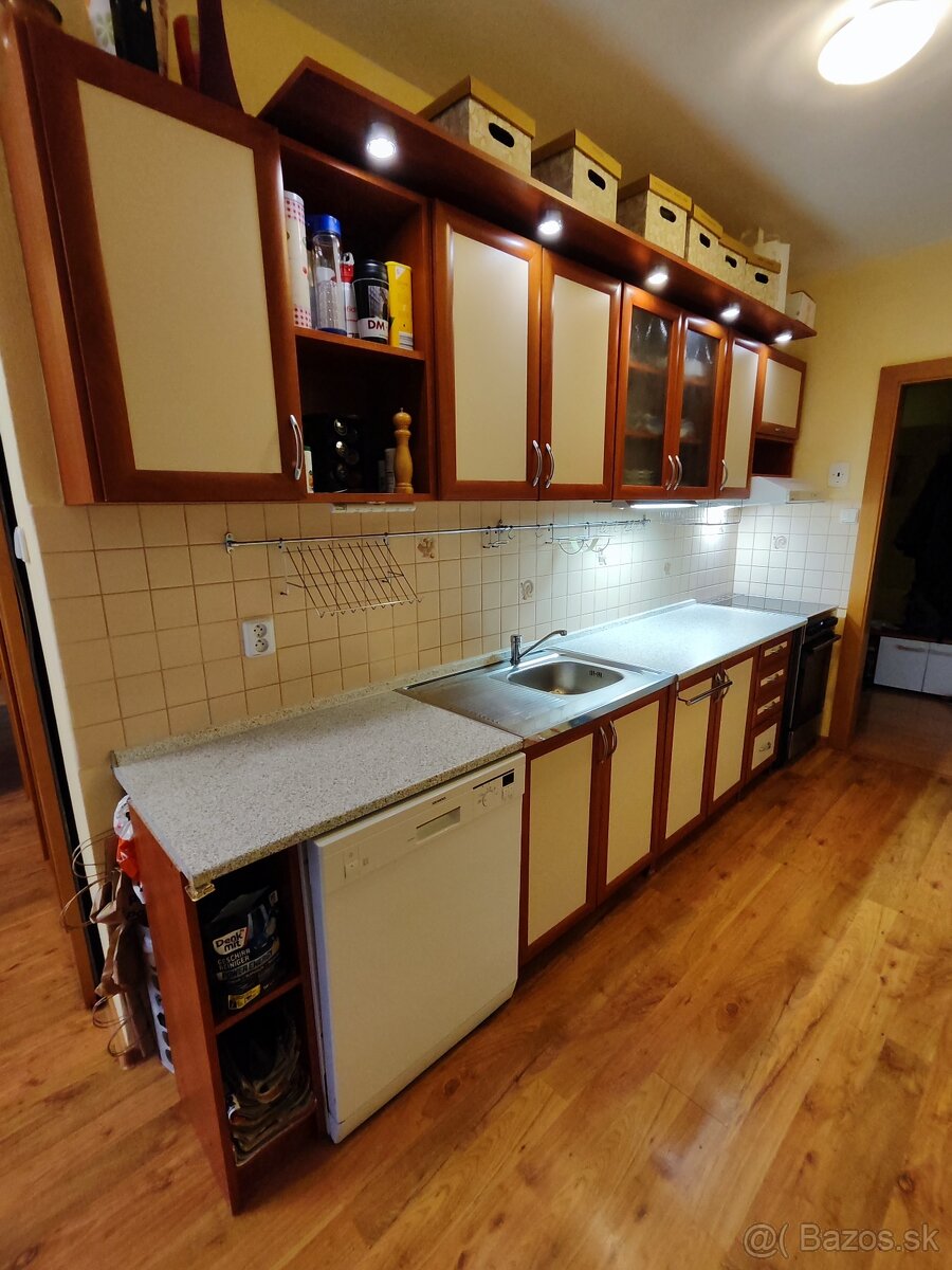 Kuchynská linka - 2