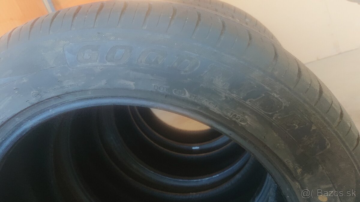 255/55 R20 Pneu - 2
