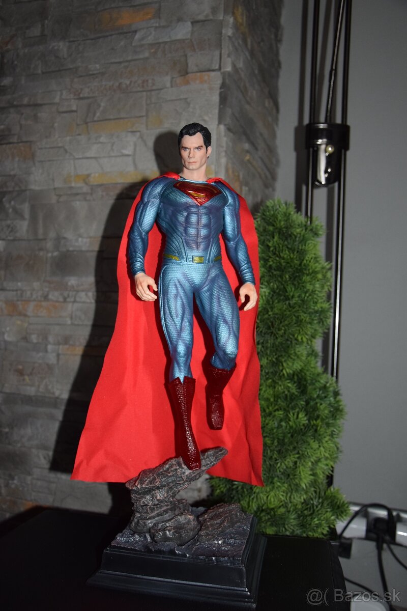 Superman zberatelska figurka - 2