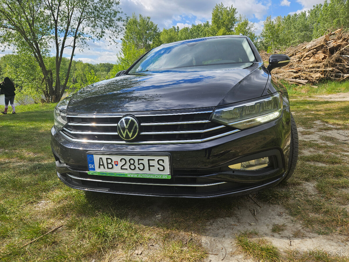 Volkswagen Passat Variant B8.5 rok.21 - 2