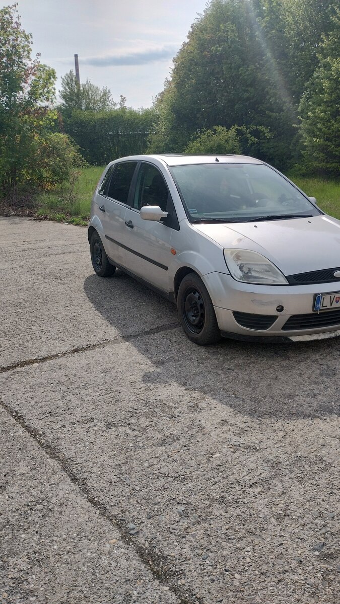 Ford fiesta 1,4 diesel - 2