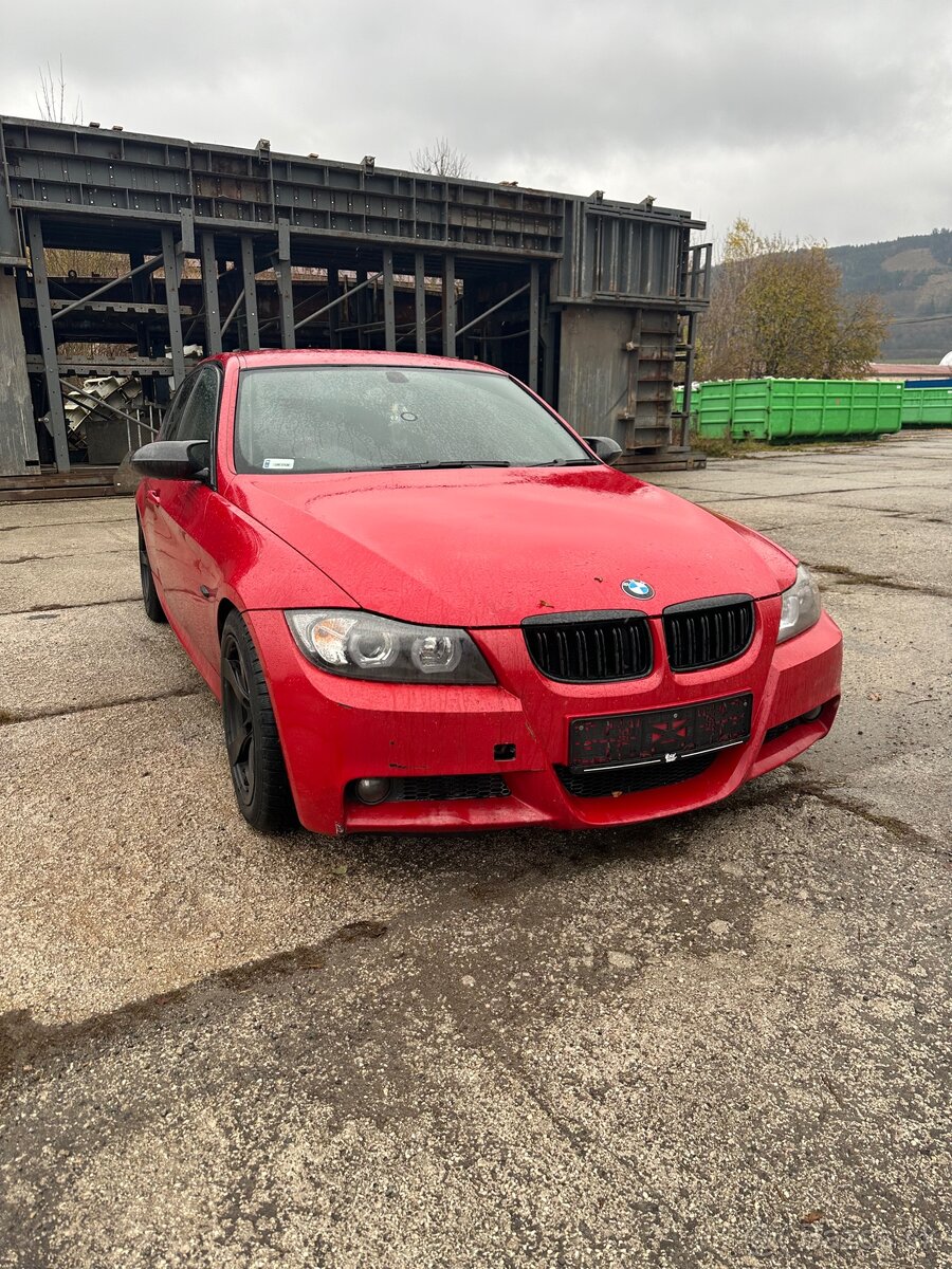 Rozpredam bmw e90 318i Mpaket - 2