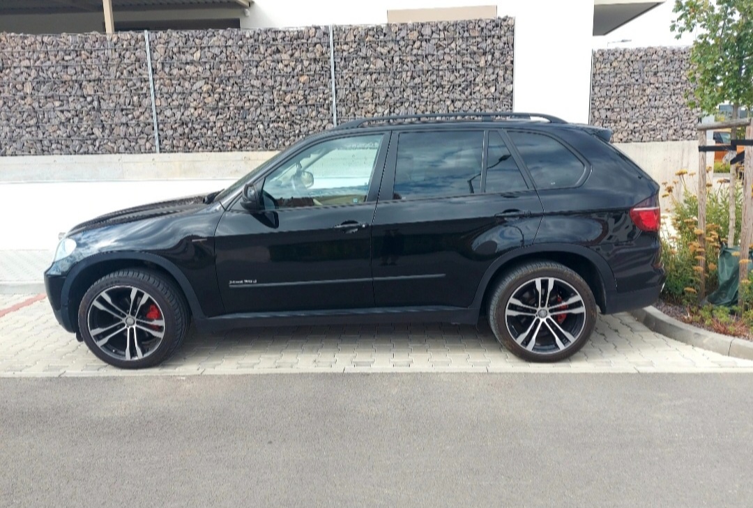 Predám BMW X5 e70 3.0d X-Drive 180kw Facelift - 2