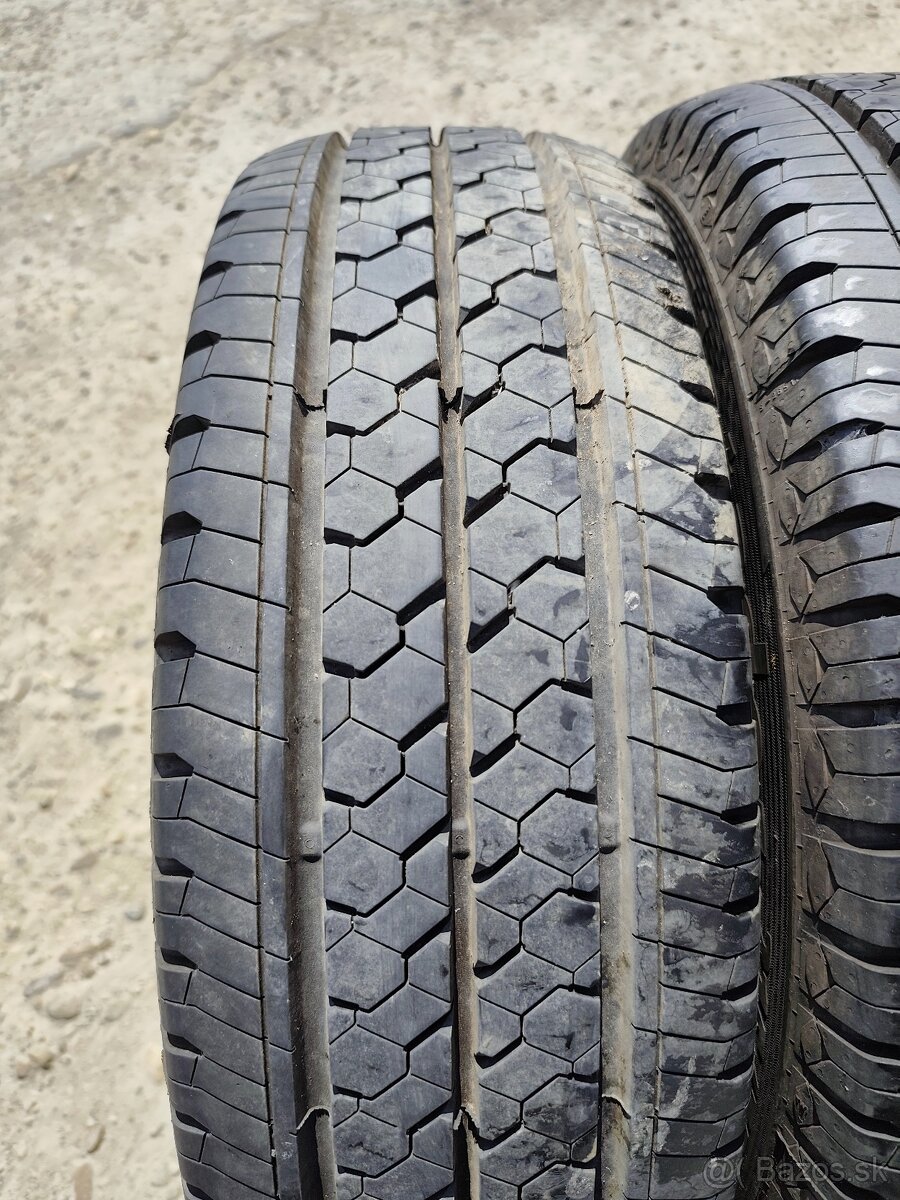 Letné pneu 215/75 r16C 2ks 8mm - 2