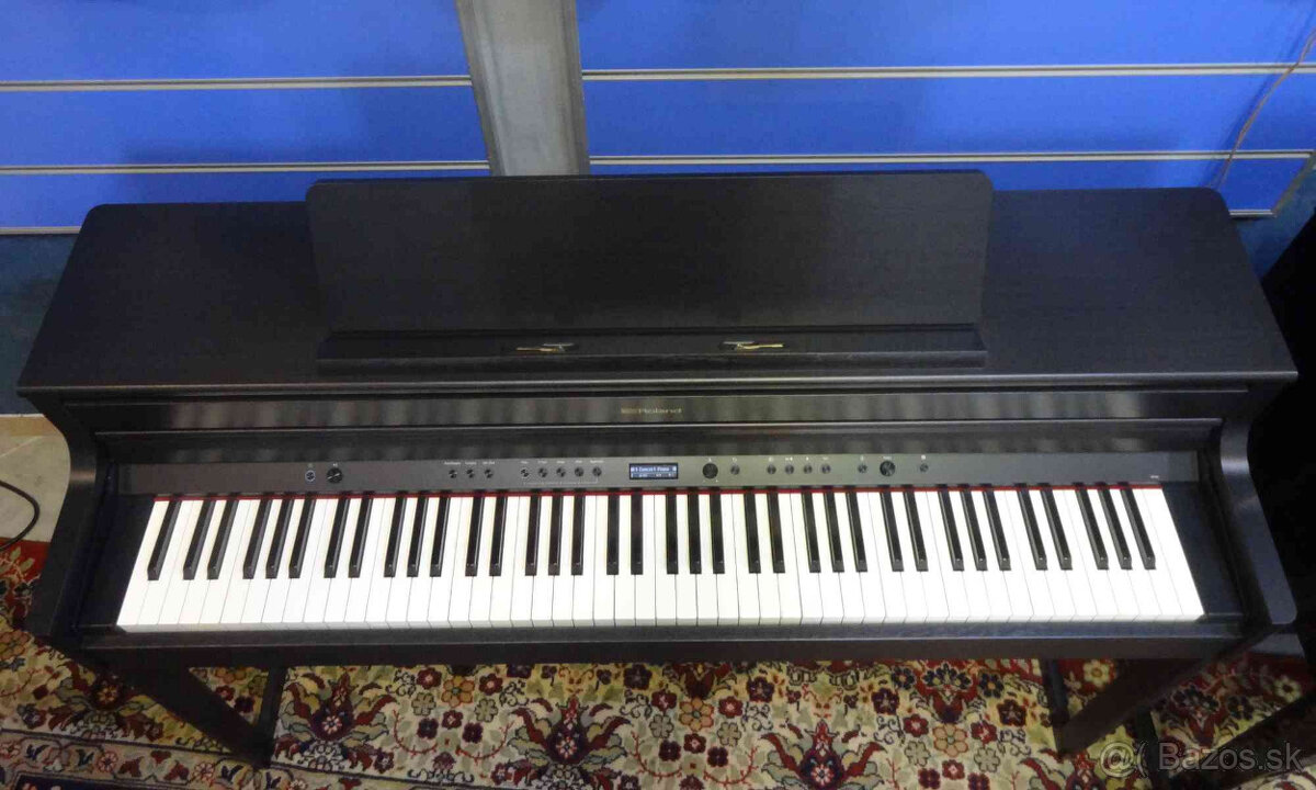 Digitálne piano Roland HP-704 - ako nové - 2