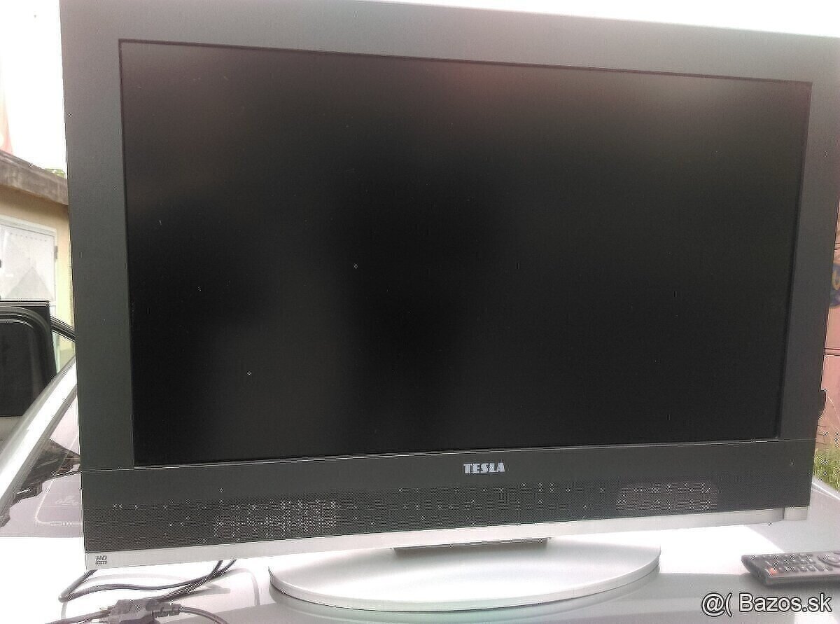 LCD Tesla 81cm - 2