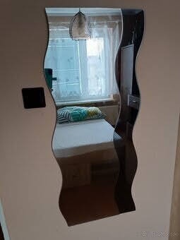 Nástenné zrkadlo - 2