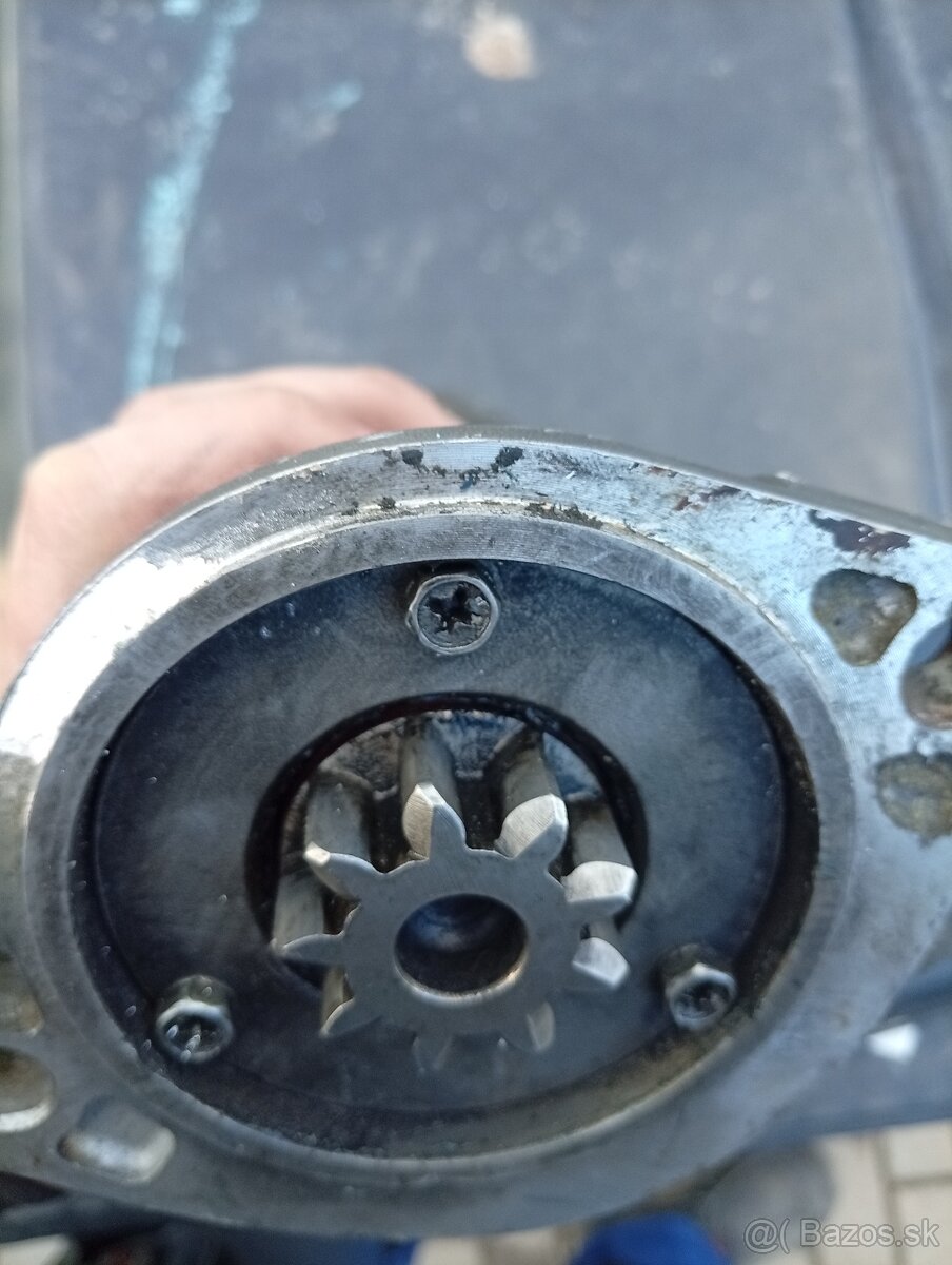 Štartér Nissan patrol - 2