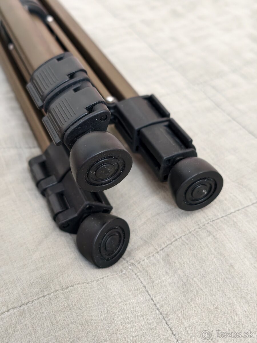 Predám Hama Star 61 statív + taška - 2