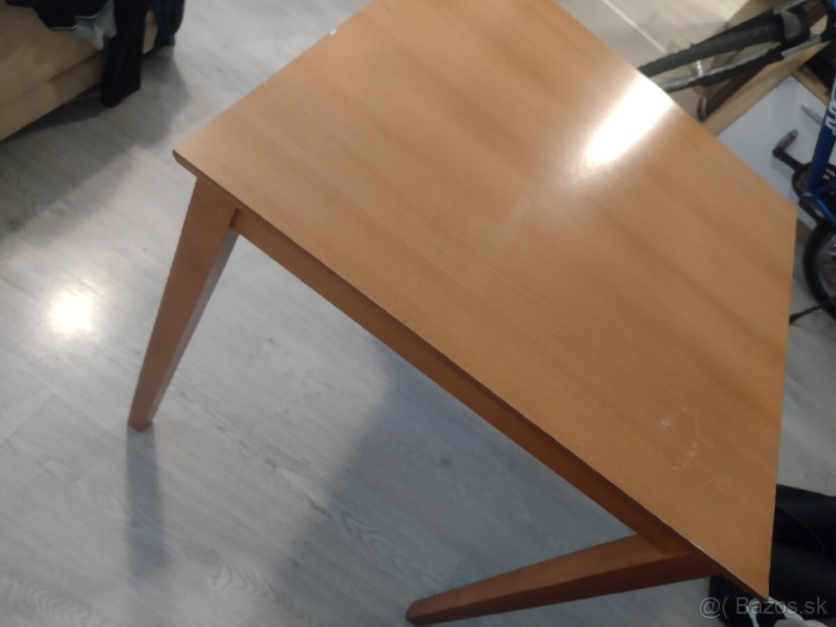 jedálenský stôl - 2
