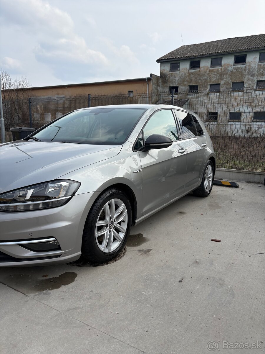 Predám volkswagen golf 1.5 TSI - 2
