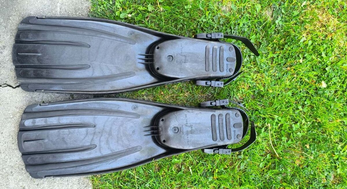 plutvy Mares Avanti Quattro Small - 2