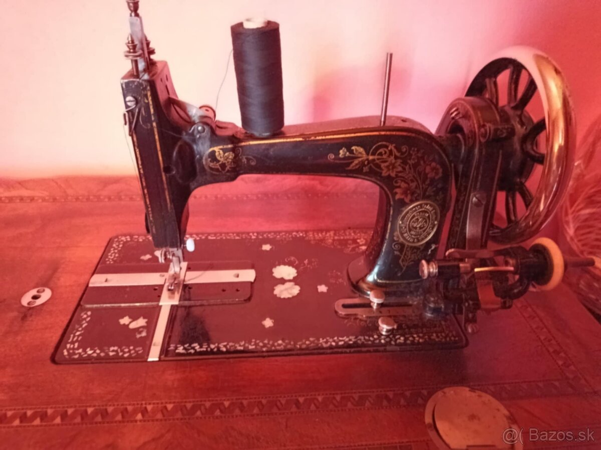Šijací stroj singer - 2