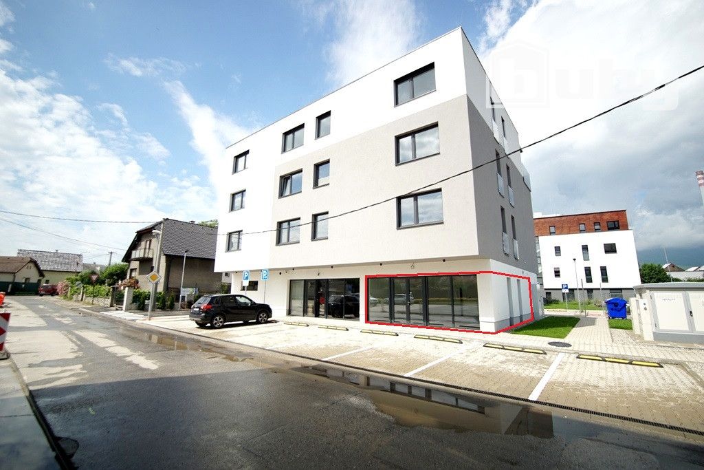 Na prenájom komerčný - nebytový priestor v novostavbe v Mart - 2