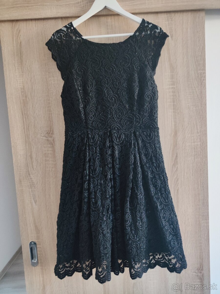 čierne elegantné čipkované šaty - 2
