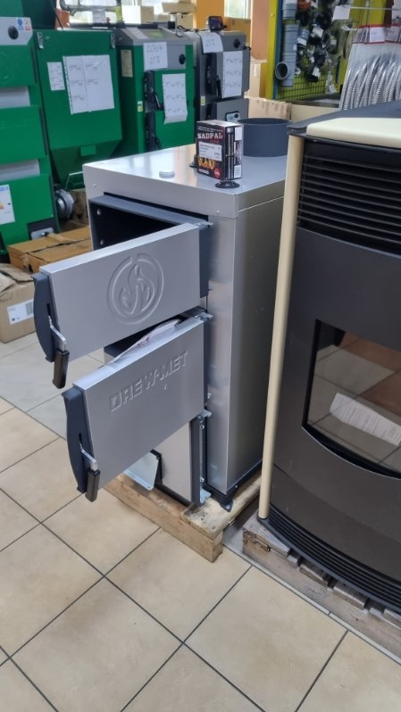 Predám Kotol na tuhé palivo,Akumulačná Nádrž,Ohrievač - 2