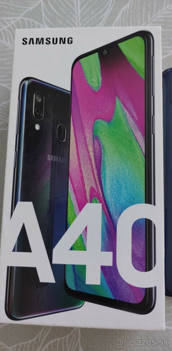 SAMSUNG GALAXY A40. 64 GB - 2