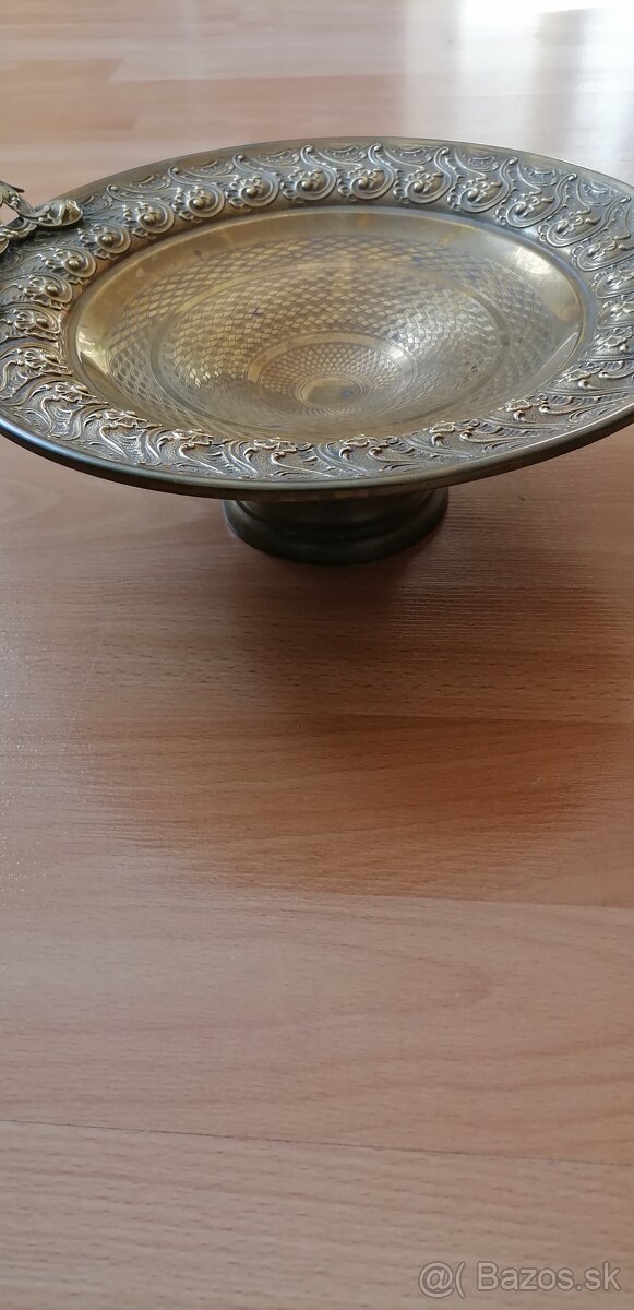 Predam starú misu na ovocie. - 2