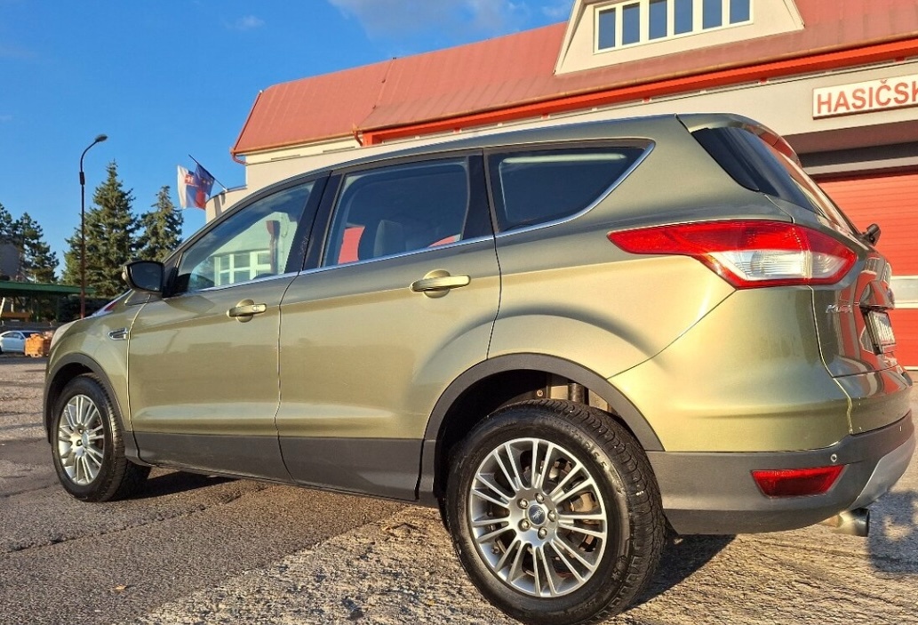 Ford Kuga 2.0D 4WD Titanium 110Kw RV 2014 - 2