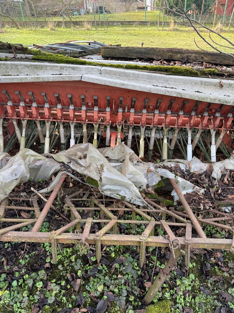 Poľnohospodárske stroje - 2