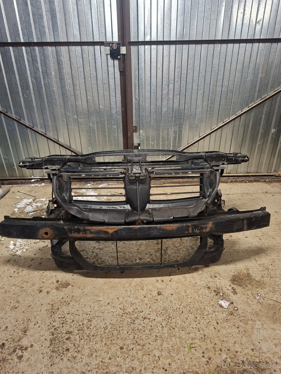 Výstuha nárazníka bmw E90 - 2