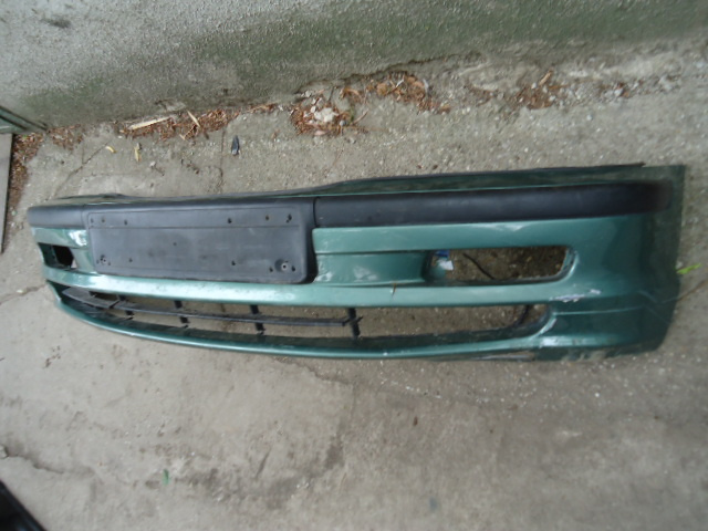BMW 3 E46-Predny naraznik - 2