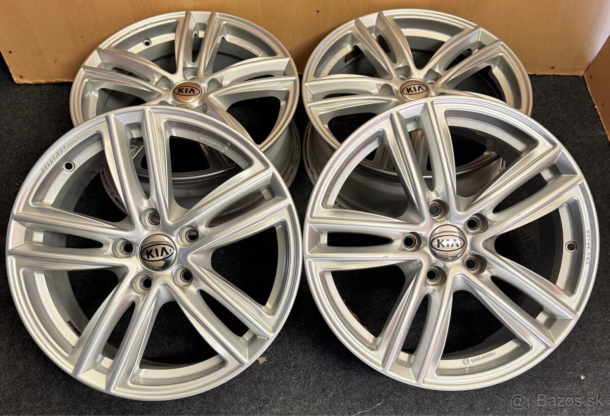 5x114,3 R17 Brock ET 47 strieborné - 2