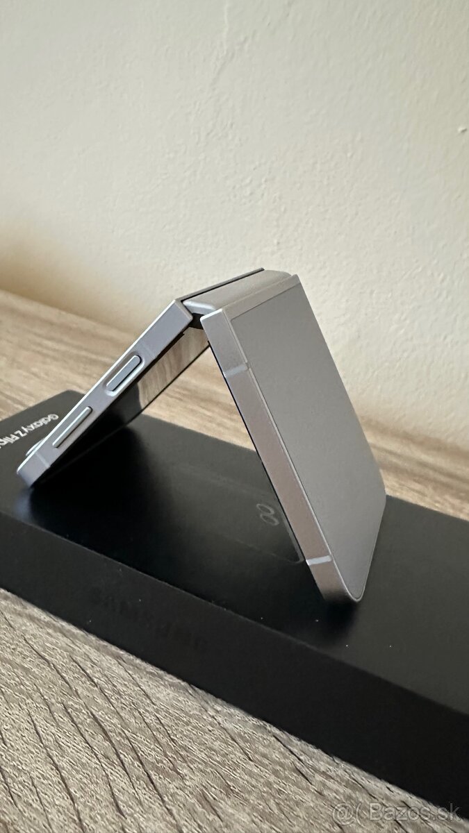 Samsung Galaxy Z Flip 6 12/256 Silver - 2