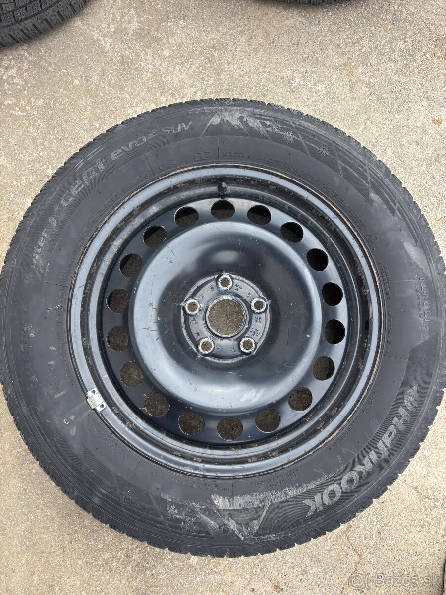 Pneumatiky zimne Hankook 215/65/R17 - 2