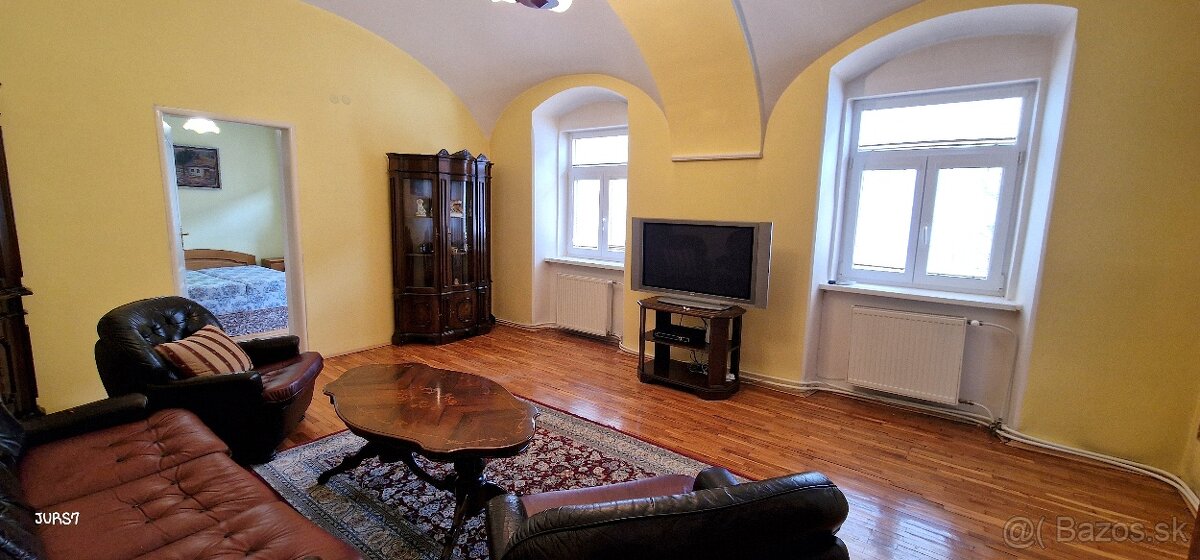 2 izbový byt Hlavná centrum parkovanie - 2