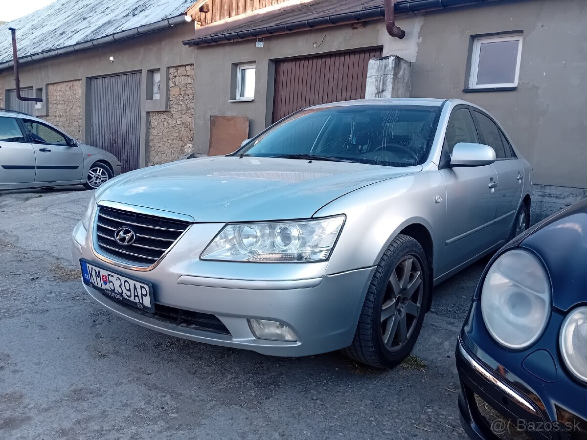 Hyundai Sonata - 2
