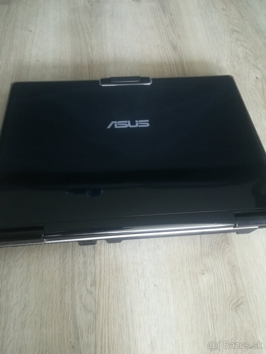 ASUS M51V - 2