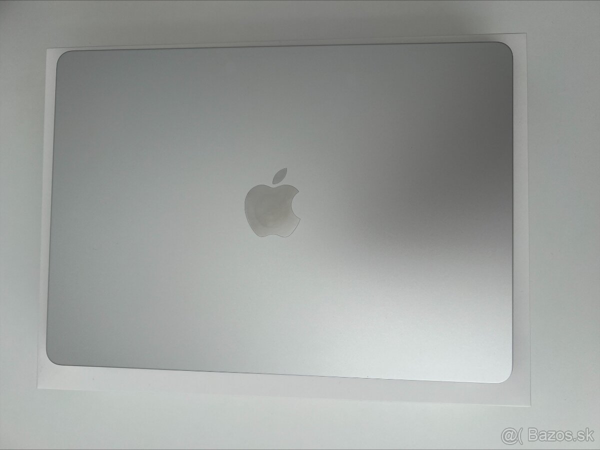 MacBook Air M4 13” 16/256GB - 2
