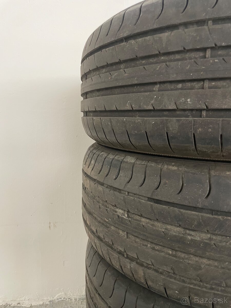 225/55 R17 letne - 2