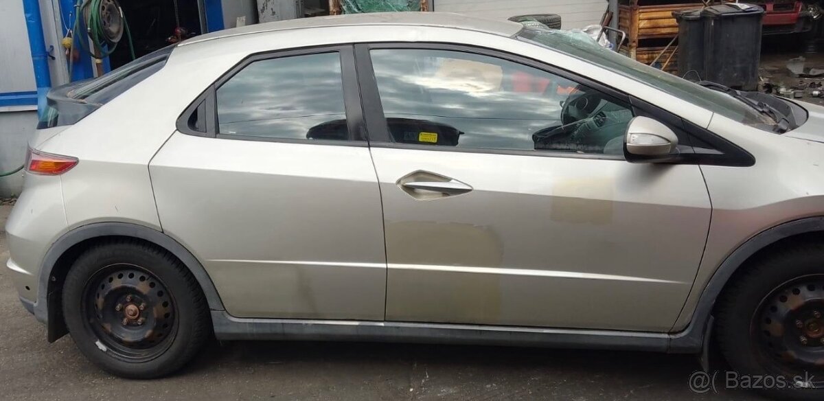 Honda Civic 1,4i - 2
