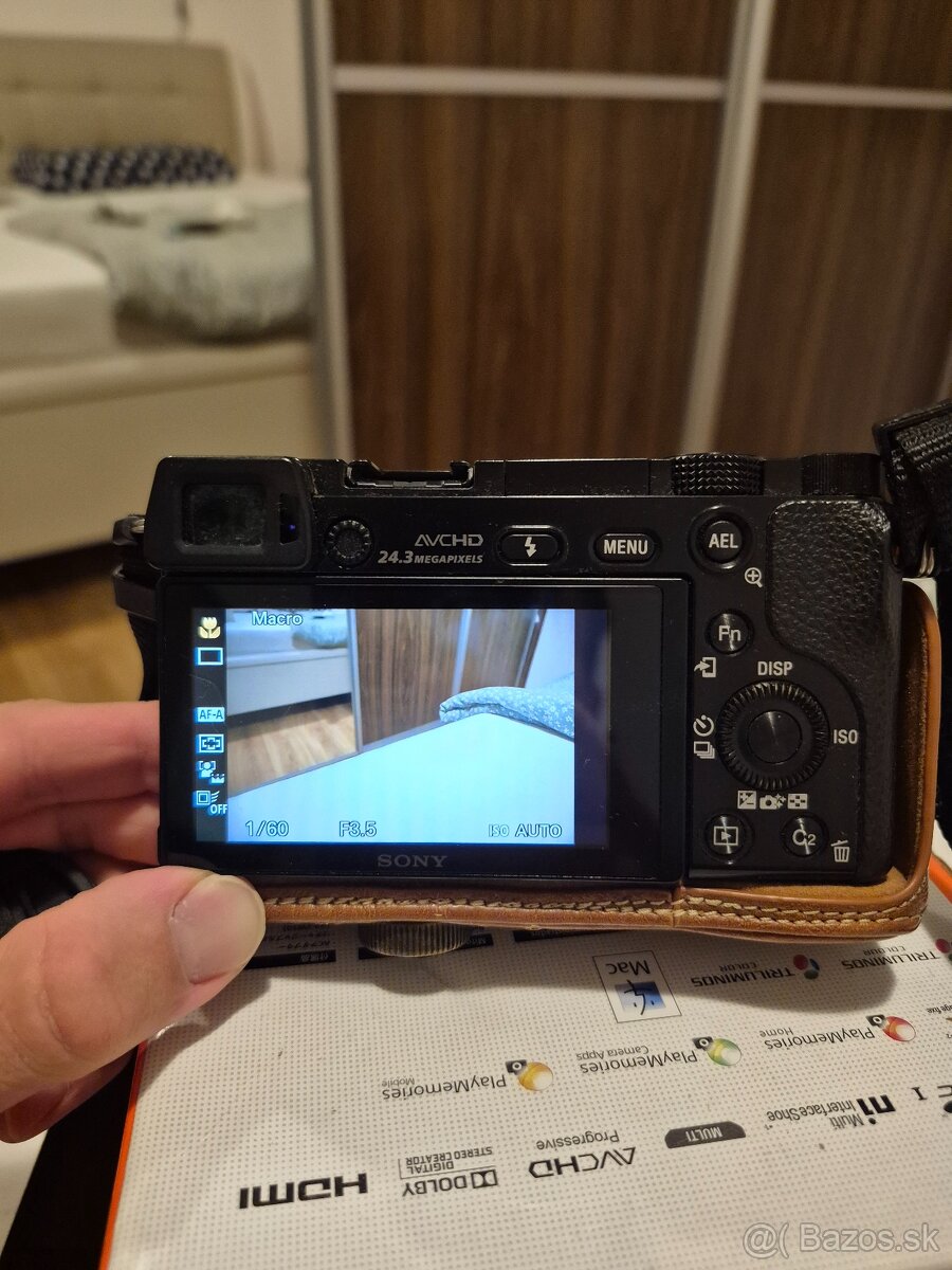 Sony Alpha A6000 - 2
