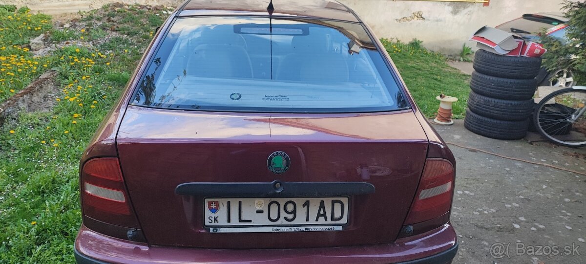 Octavia 1 r.v.1998,1,6i,75k - 2